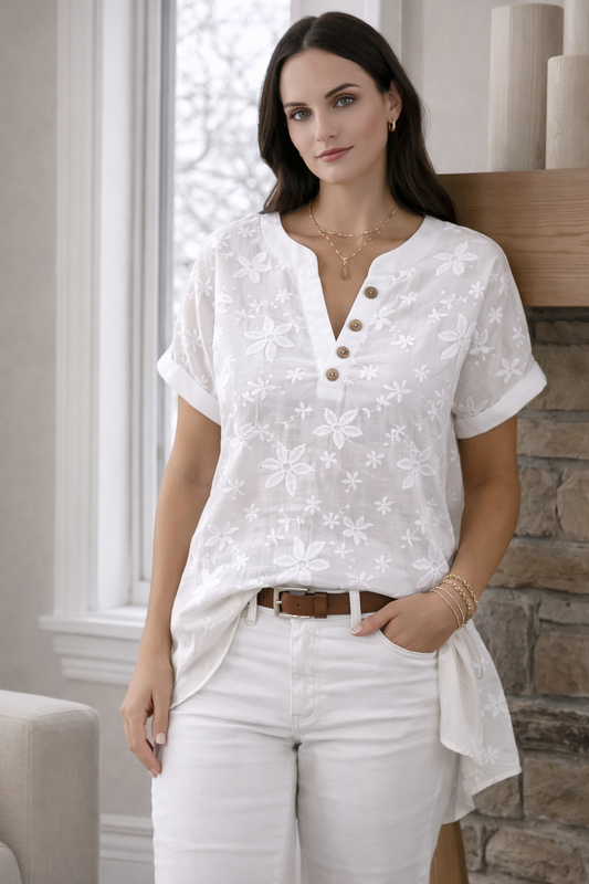 LIVIA | Blusa blanca elegante y femenina